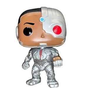 Funko Cyborg and motherbox 212 Justice League